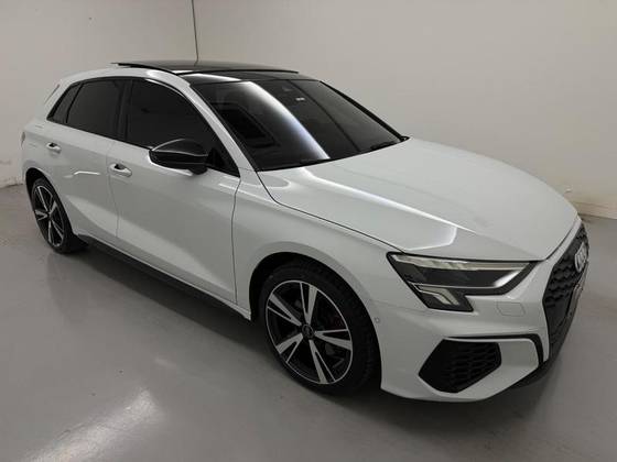 AUDI A3 2.0 40 TFSI MHEV SPORTBACK PERFORMANCE BLACK S-TRONIC